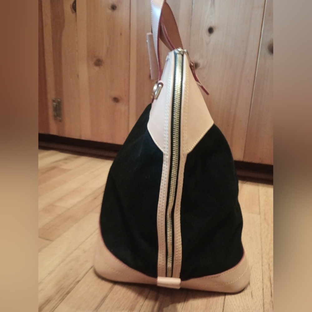 Dooney and Bourke Cabriolet Weekender - Picture 6 of 16